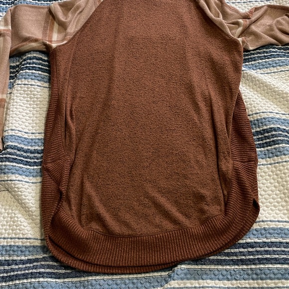 Fall 🍂🍁 pullover - Picture 2 of 7